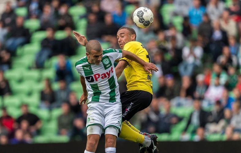 体育英超：赛季双杀 曼城3-1逆转曼联